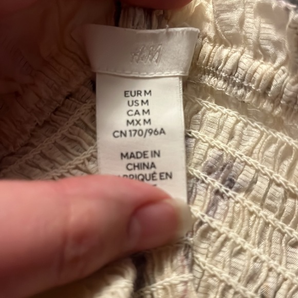 H&M Boho smocked crop - Picture 6 of 6